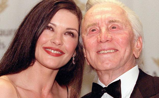 Kirk Douglas La tierna despedida de Catherine Zeta Jones a su suegro, Kirk Douglas Las